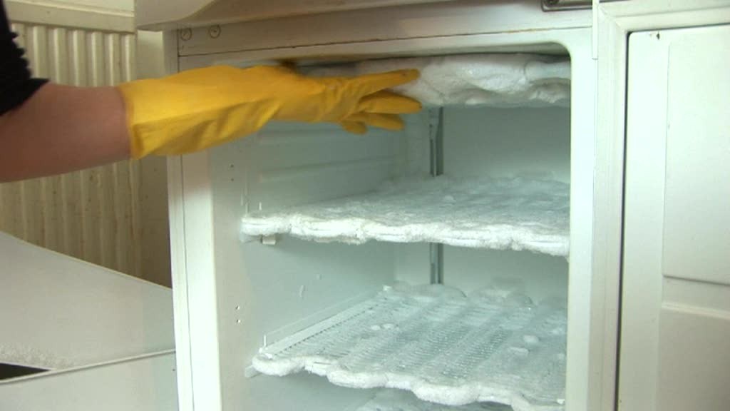 Выды разморозки холодильных и морозильных камер